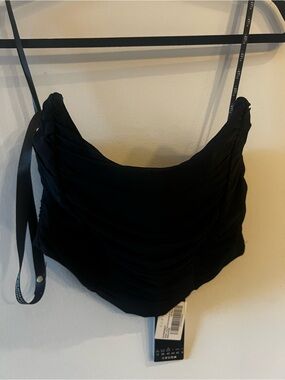 PrettyLittleThing Black Ruched Crop Top